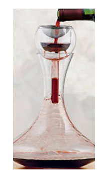 CLASSIC WINE DECANTER WITH DOUBLE WALL AERATOR